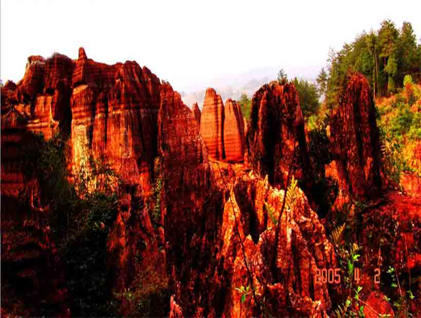 湖南红石林国家地质公园（2007年全国竞标第一名）